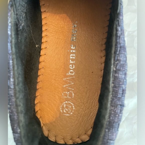 Beautiful Bernie Mev Slip on 6.5 - Picture 7 of 7
